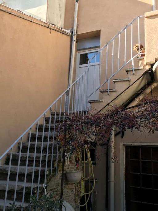 Fabienne Cote Jardins De La Fontaine Apartment Nimes Exterior photo
